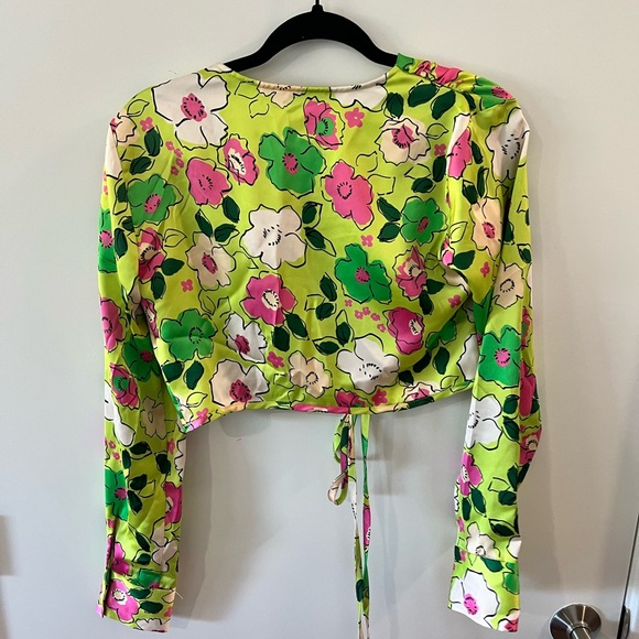 Green Floral Criss-Cross Top - Picture 4 of 5